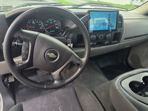 Used 2013 Chevrolet Silverado 1500 W/T w/ LS Package RWD image 3
