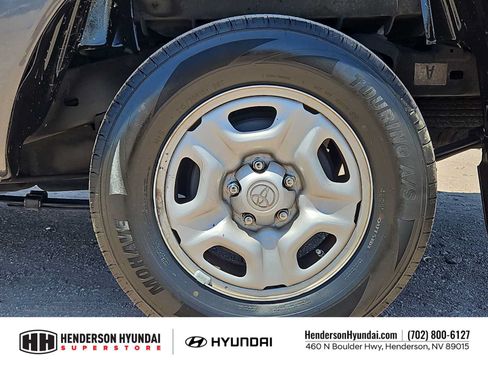 Used 2011 Toyota Tacoma 2WD Regular Cab image 13