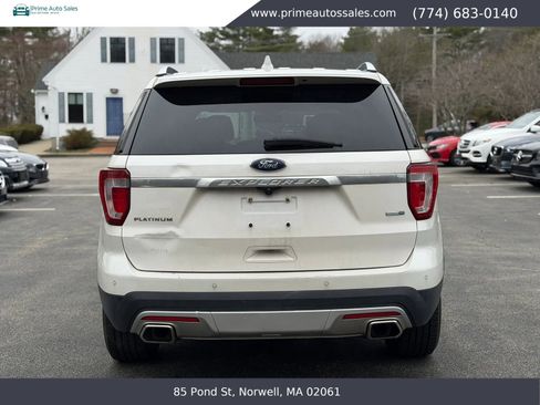 Used 2017 Ford Explorer Platinum AWD/4WD image 7
