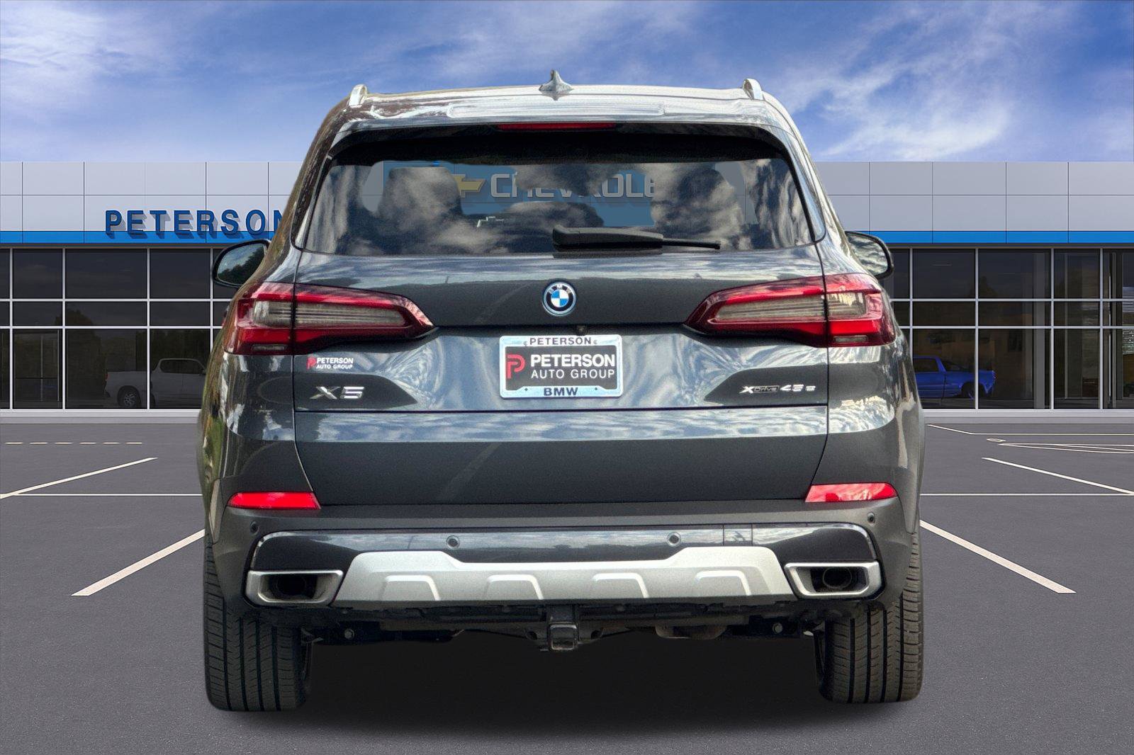 Used 2022 BMW X5 xDrive45e w/ Parking Assistance Package AWD/4WD image 5
