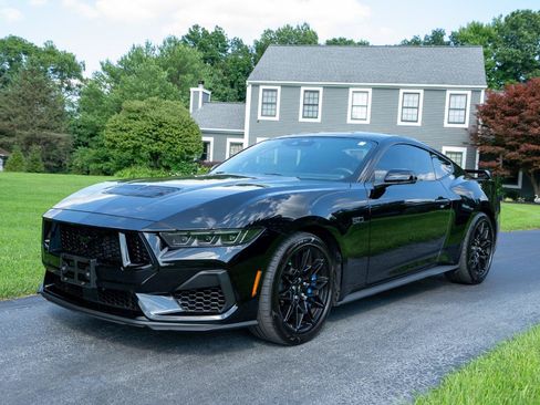 Used 2024 Ford Mustang GT Premium w/ GT Performance Package RWD image 7