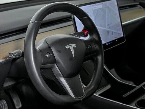 Used 2018 Tesla Model 3 Long Range image 21