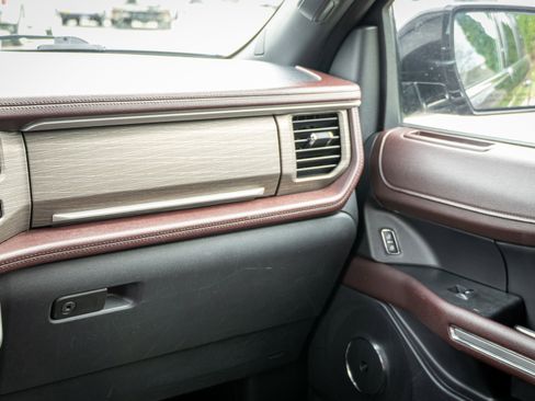 Used 2023 Ford Expedition Max Limited image 36