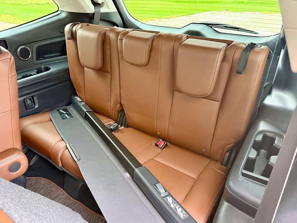 Used 2019 Subaru Ascent Touring AWD/4WD image 13