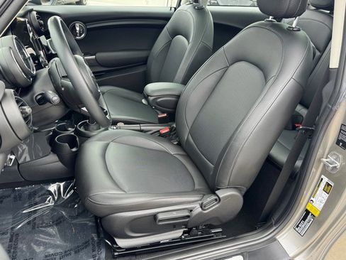 Used 2020 MINI Cooper 2-Door Hardtop image 14