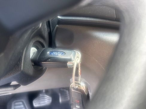 Used 2021 Ford Transit 350 XLT image 27