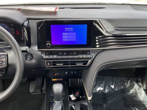 Certified 2025 Toyota Camry LE image 27