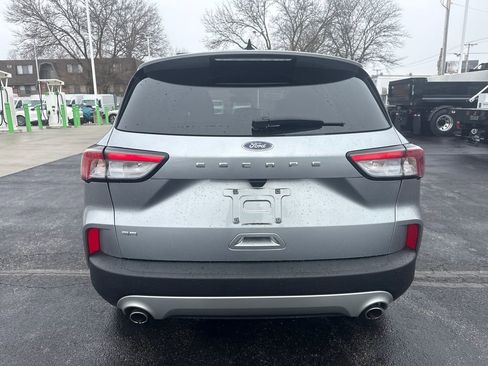 Used 2022 Ford Escape SE w/ Cold Weather Package image 8
