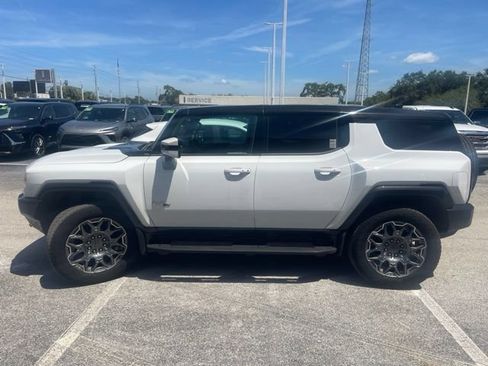 Used 2024 GMC Hummer EV 3X AWD/4WD image 3