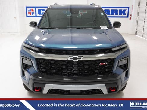 New 2026 Chevrolet Traverse Z71 w/ Enhanced Driving Package image 2