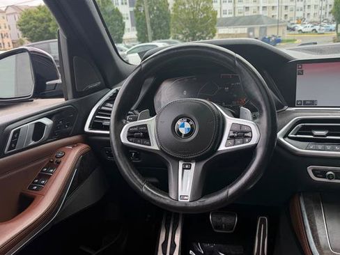Used 2019 BMW X5 xDrive50i w/ M Sport Package AWD/4WD image 31