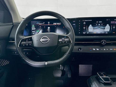 Used 2023 Nissan Ariya FWD image 18