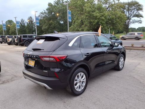 Certified 2024 Ford Escape Active AWD/4WD image 3