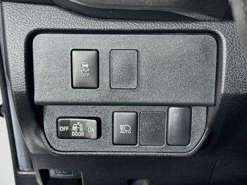 Used 2023 Toyota Tacoma SR5 RWD image 16