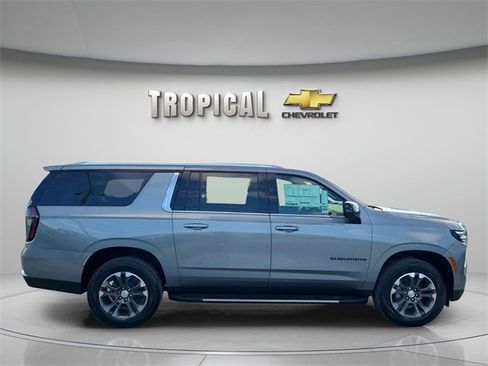 New 2026 Chevrolet Suburban LT w/ Comfort Package image 6