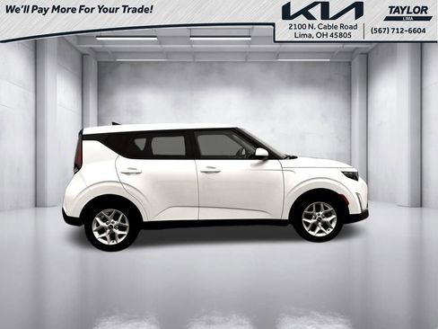 Used 2025 Kia Soul LX w/ LX Technology Package FWD image 20