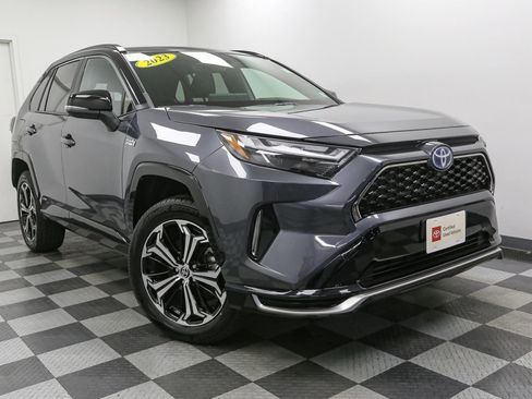 Used 2023 Toyota RAV4 XSE image 3