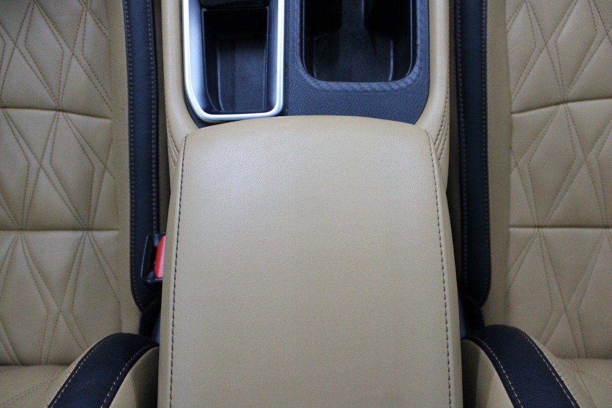 Used 2021 Nissan Sentra SV w/ SV Premium Package FWD image 29