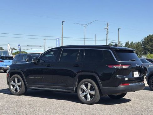 Used 2021 Jeep Grand Cherokee L Limited RWD image 9