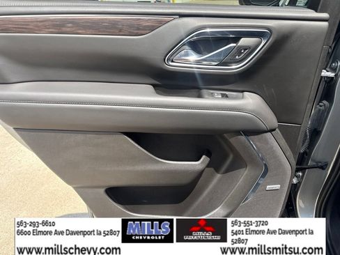 Used 2023 Chevrolet Tahoe Z71 w/ Luxury Package AWD/4WD image 19