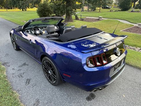 Used 2014 Ford Mustang Shelby GT500 w/ Equipment Group 821A RWD image 23