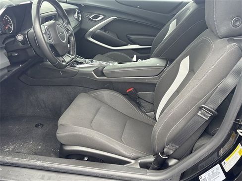 Certified 2023 Chevrolet Camaro LT image 18