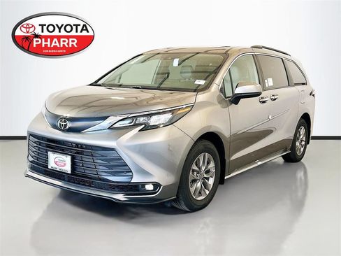 New 2026 Toyota Sienna XLE FWD image 1