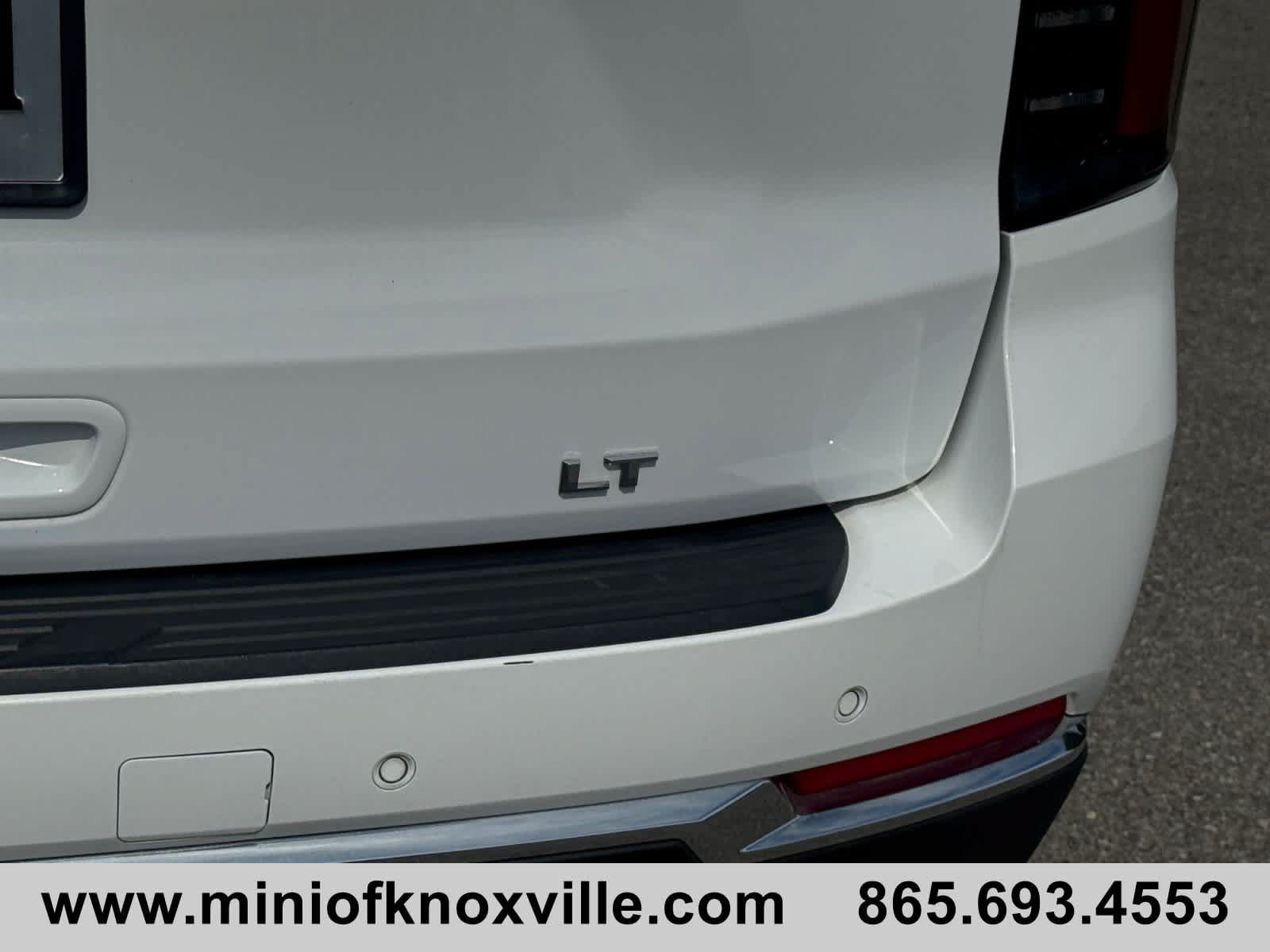 Used 2025 Chevrolet Tahoe LT RWD image 11