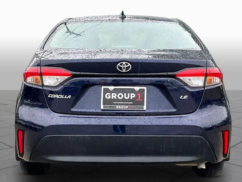 Used 2025 Toyota Corolla LE FWD image 5