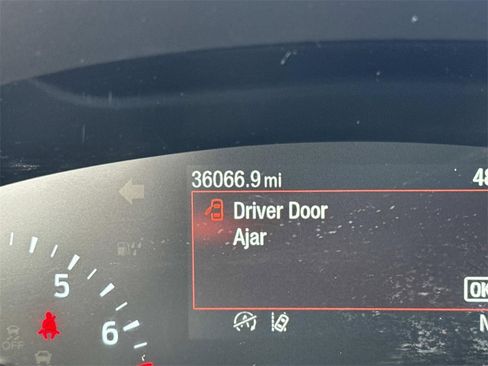 Used 2020 Ford Escape SE image 14