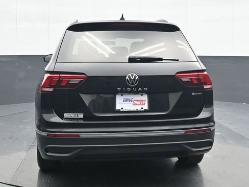 Used 2022 Volkswagen Tiguan S image 5