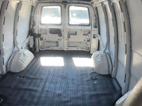 Used 2019 Chevrolet Express 2500 Extended w/ Driver Convenience Package RWD image 10