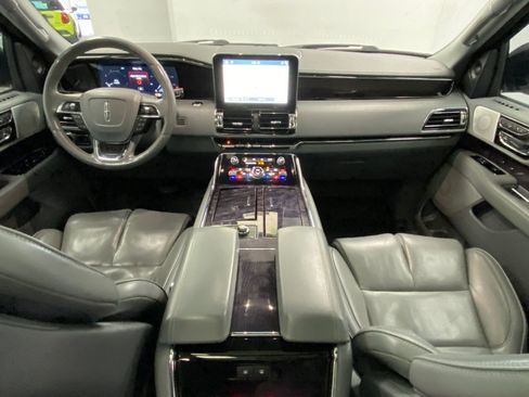 Used 2019 Lincoln Navigator Reserve AWD/4WD image 27
