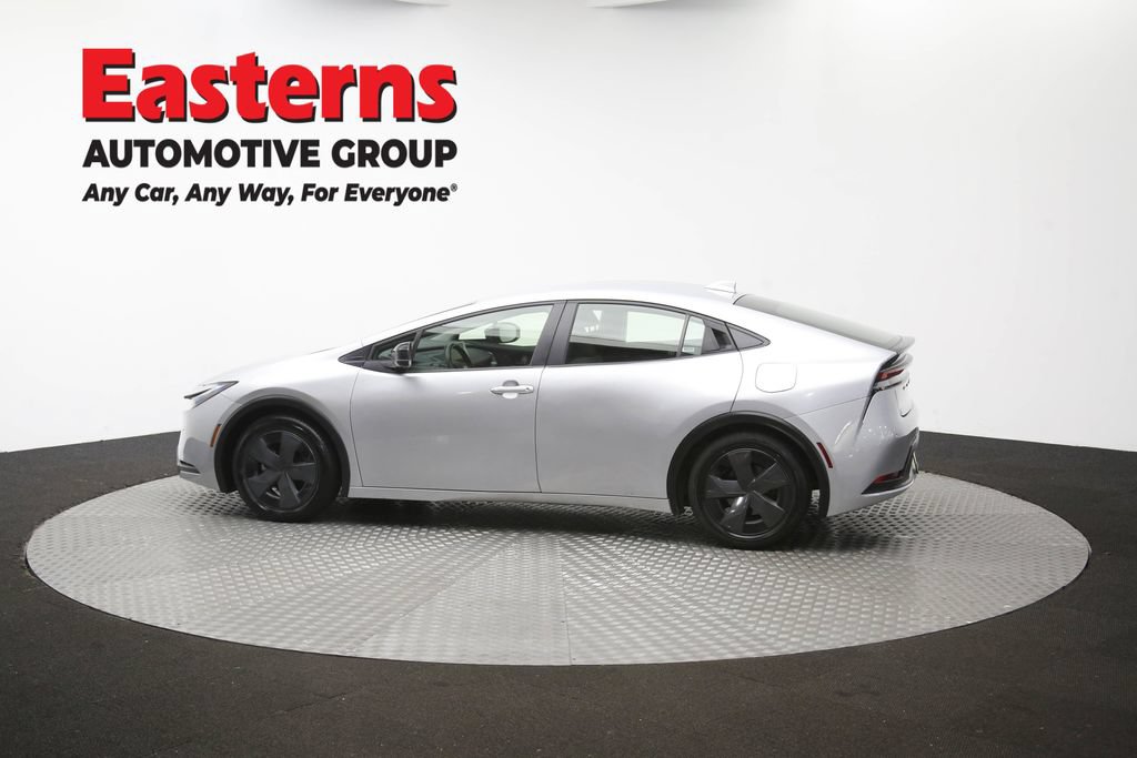 Used 2025 Toyota Prius LE FWD image 60