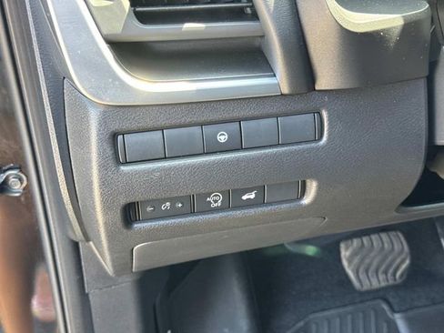 Certified 2024 Nissan Rogue SV AWD/4WD image 26
