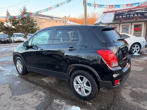 Used 2021 Chevrolet Trax LS w/ Tint and Cruise Package image 4