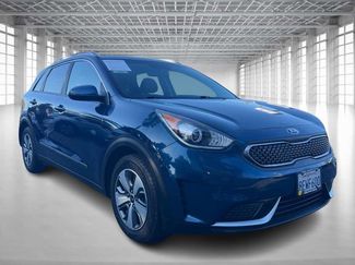 Used 2018 Kia Niro LX image 1