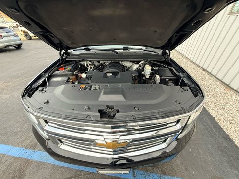 Used 2015 Chevrolet Suburban LTZ image 29