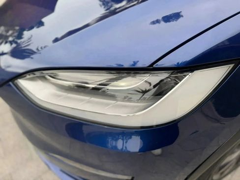Used 2022 Tesla Model X AWD/4WD image 28