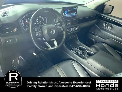 Used 2024 Honda Pilot Touring image 4