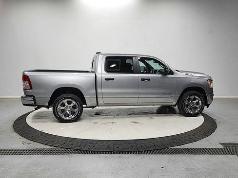 Used 2024 RAM 1500 Big Horn AWD/4WD image 9