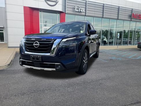 Certified 2022 Nissan Pathfinder Platinum AWD/4WD image 7