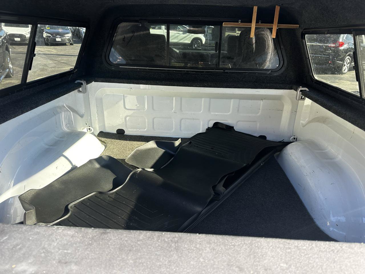 Used 2017 RAM 1500 Express AWD/4WD image 8