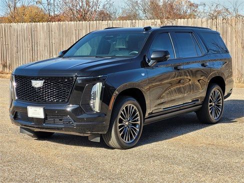 Certified 2025 Cadillac Escalade Sport Platinum w/ LPO, Floor Liner Package image 23