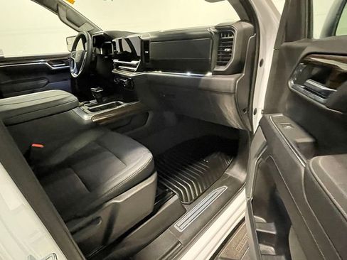 Used 2023 Chevrolet Silverado 1500 LT Trail Boss w/ LPO, Dark Essentials Package image 25