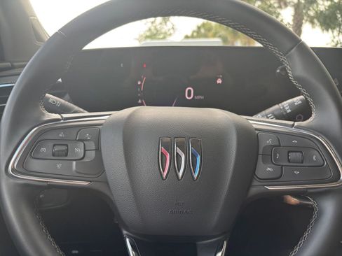 Used 2025 Buick Encore GX Preferred image 30
