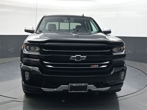 Used 2017 Chevrolet Silverado 1500 LTZ Z71 w/ LTZ Plus Package image 9