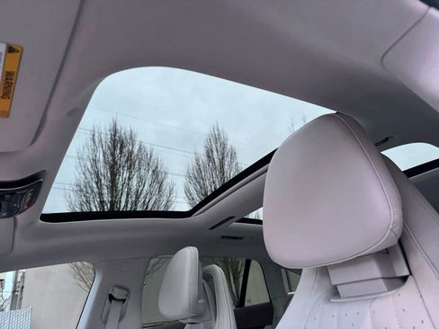 Used 2022 Mercedes-Benz EQS 580 4MATIC Sedan w/ AMG Line Interior image 47