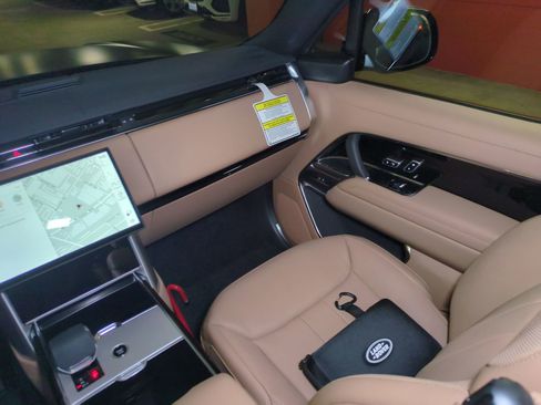 New 2026 Land Rover Range Rover SE AWD/4WD image 27