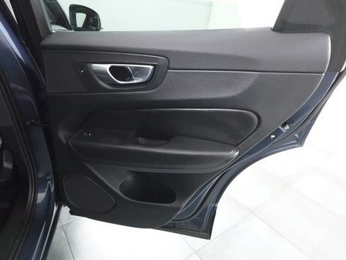 Used 2023 Volvo XC60 B5 Core w/ Climate Package AWD/4WD image 27